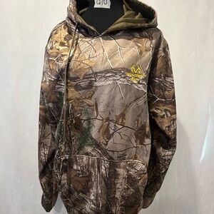 Realtree Brown and Green Camouflage Pullover